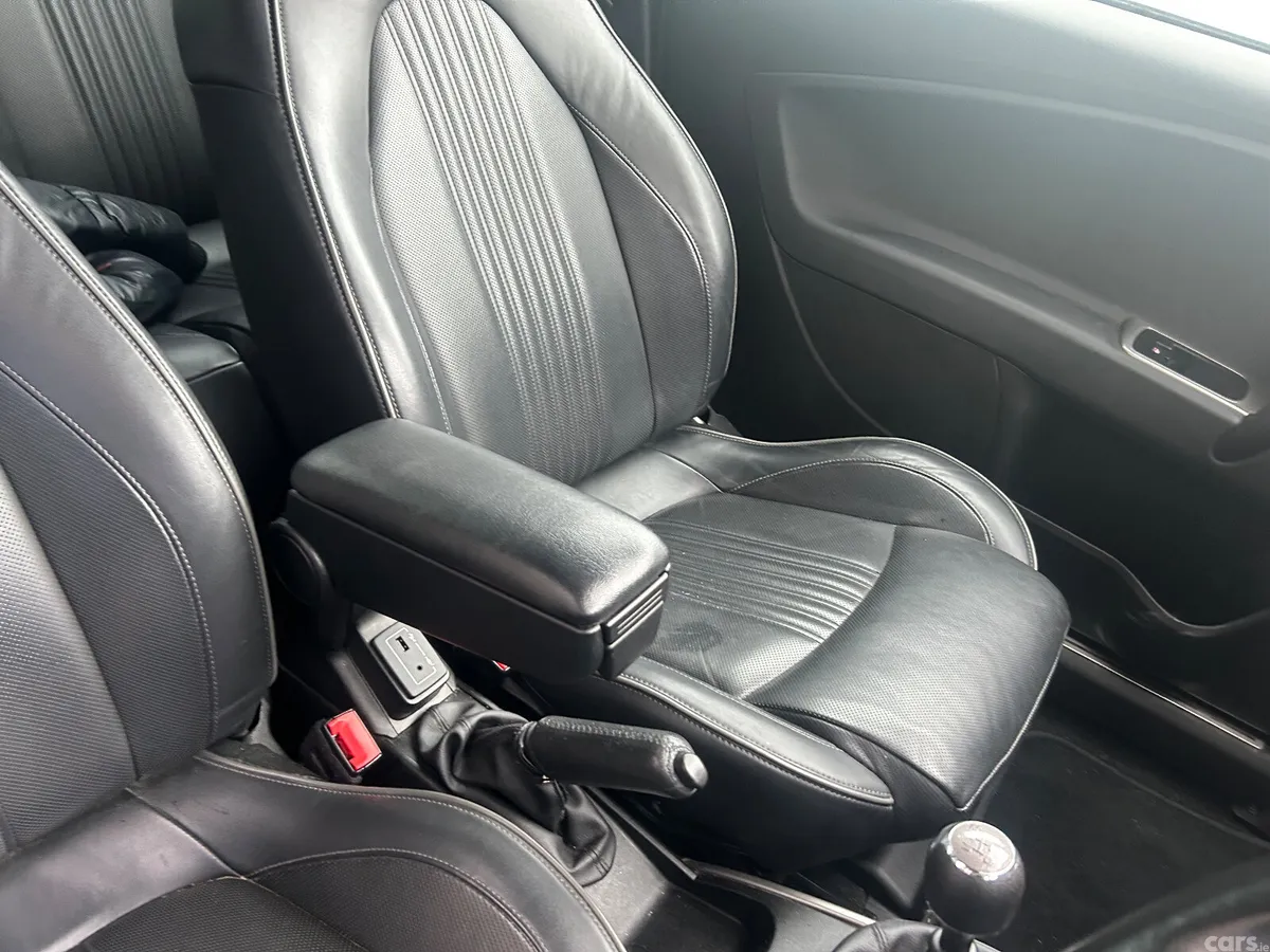 Alfa Romeo Mito MPV, Diesel, 2017, Black