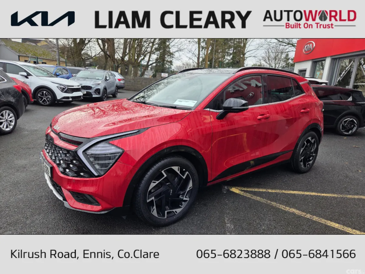 Kia Sportage MPV, Diesel Hybrid, 2024, Red