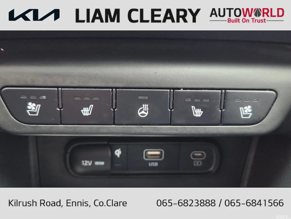 Kia Sportage MPV, Diesel Hybrid, 2024, Red