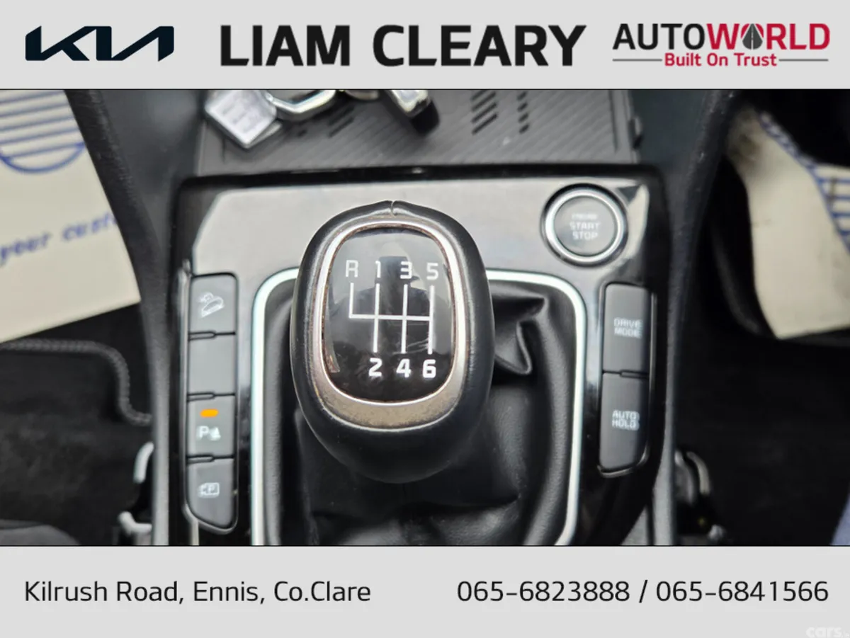 Kia Sportage MPV, Diesel Hybrid, 2024, Red