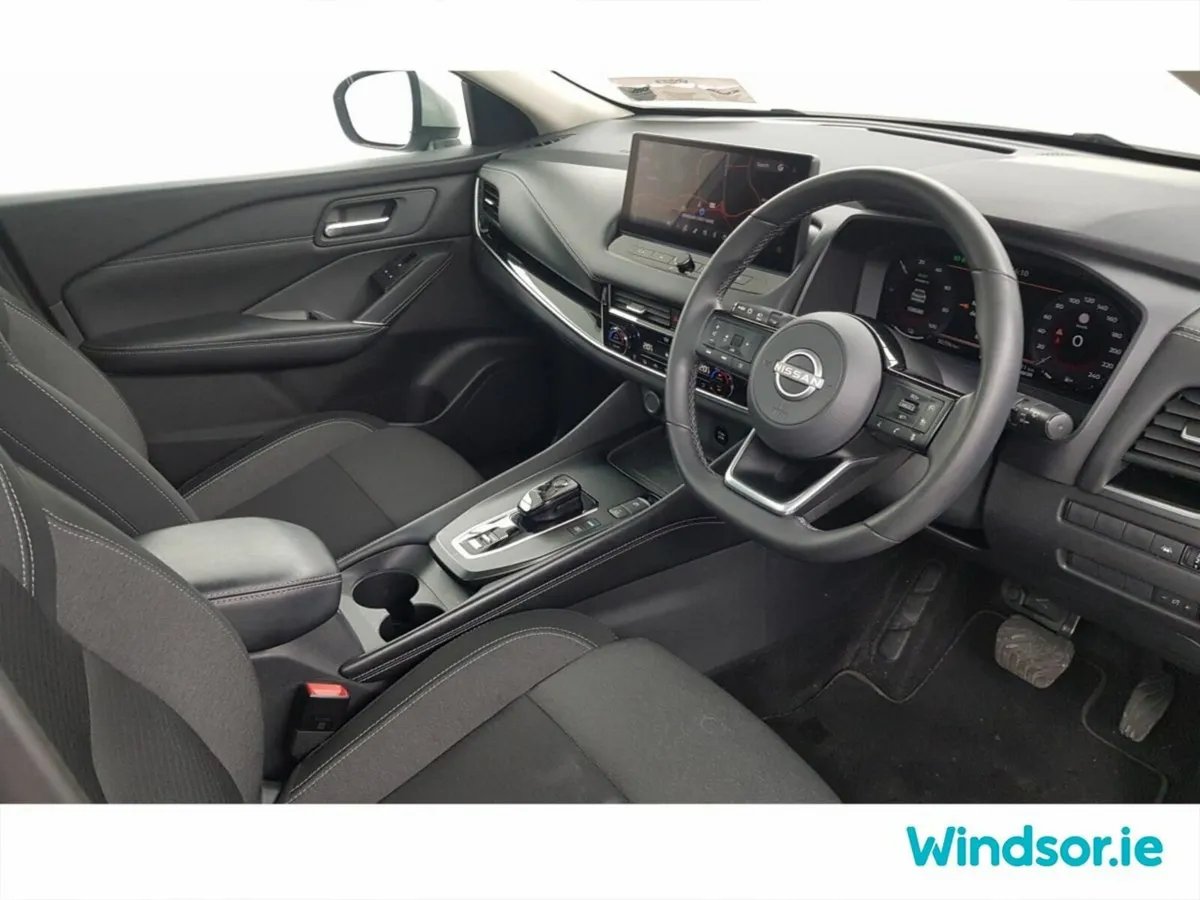 Nissan Qashqai MPV, Petrol Hybrid, 2024, Grey