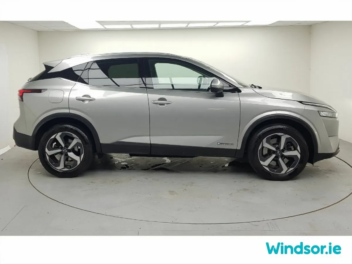 Nissan Qashqai MPV, Petrol Hybrid, 2024, Grey