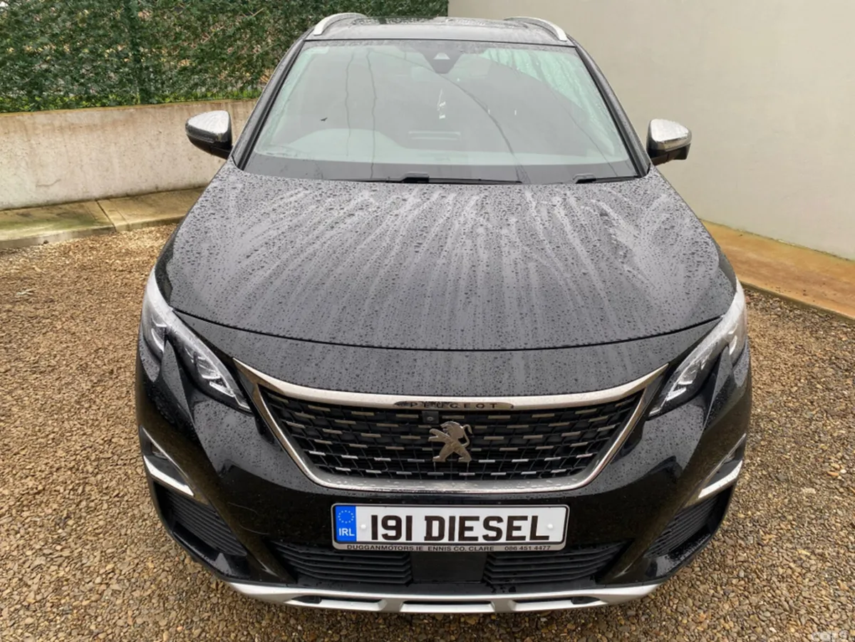 Peugeot 5008 MPV, Diesel, 2019, Black