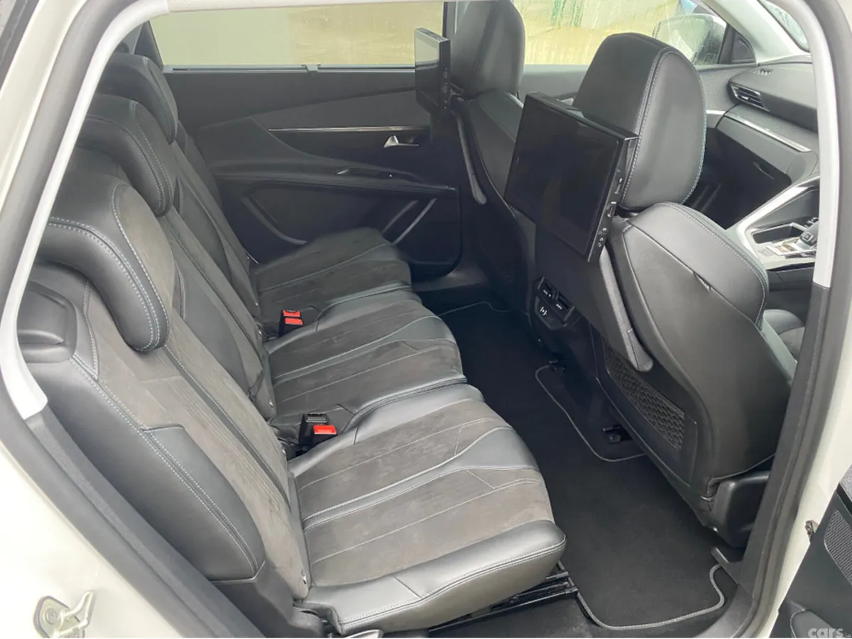 Peugeot 5008 MPV, Diesel, 2020, White