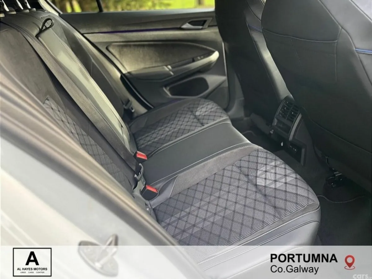 Volkswagen Golf Hatchback, Diesel, 2025, White