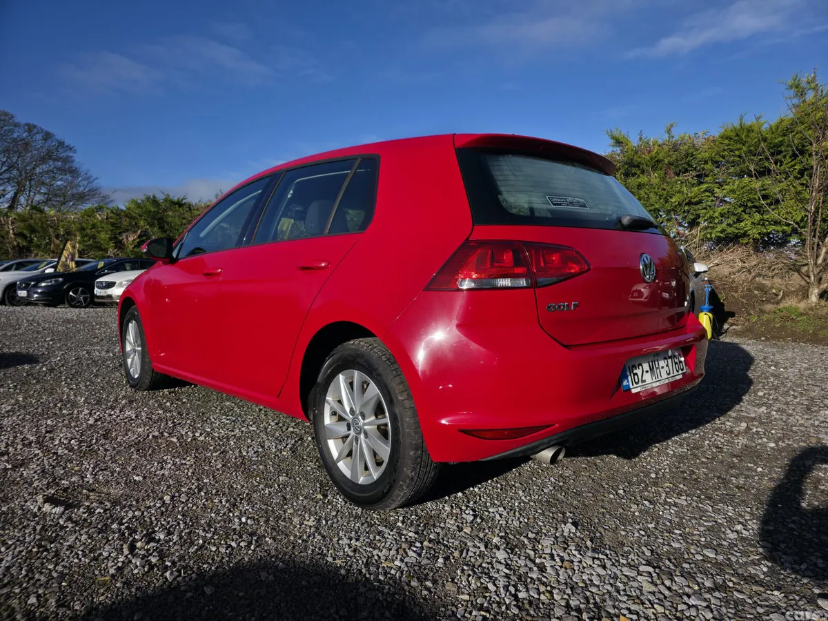 Volkswagen Golf Hatchback, Petrol, 2016, Red