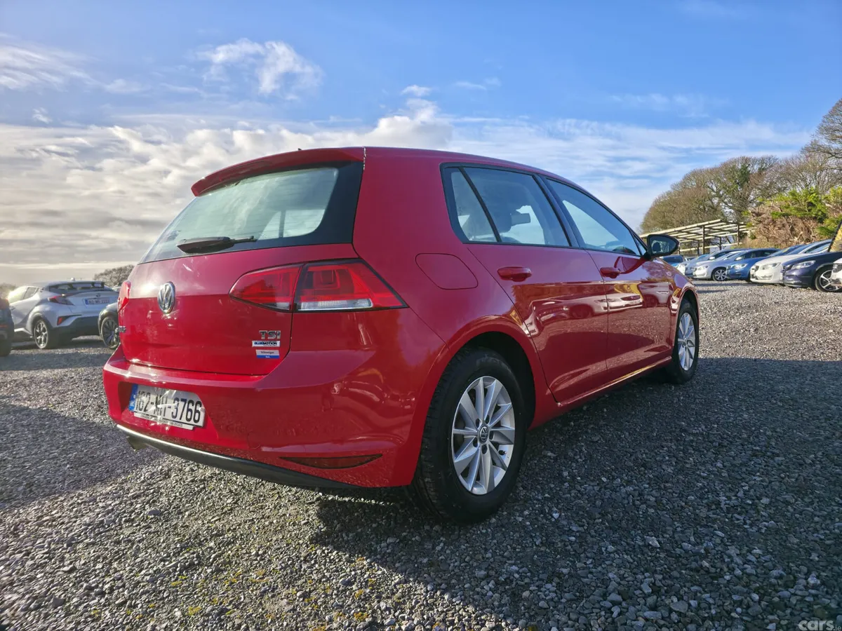 Volkswagen Golf Hatchback, Petrol, 2016, Red