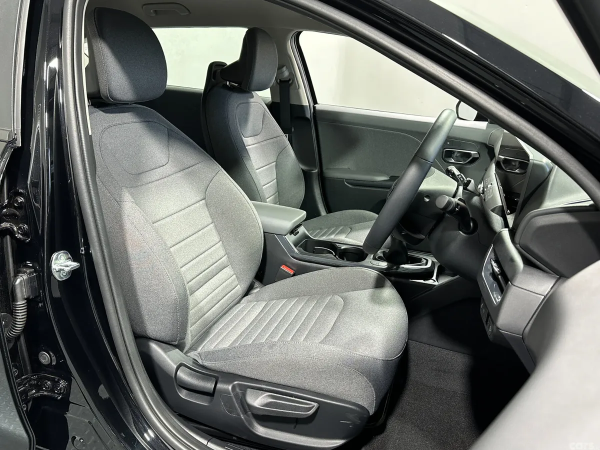 Kia K4 Hatchback, Petrol, 2026, Black