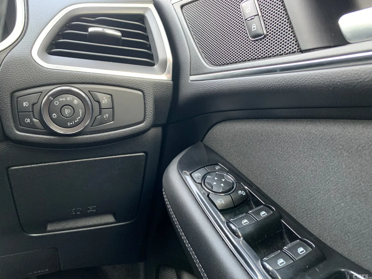 Ford S-Max MPV, Diesel, 2018, White