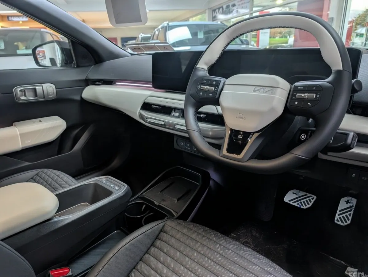 Kia EV4 Saloon, Electric, 2027, Grey
