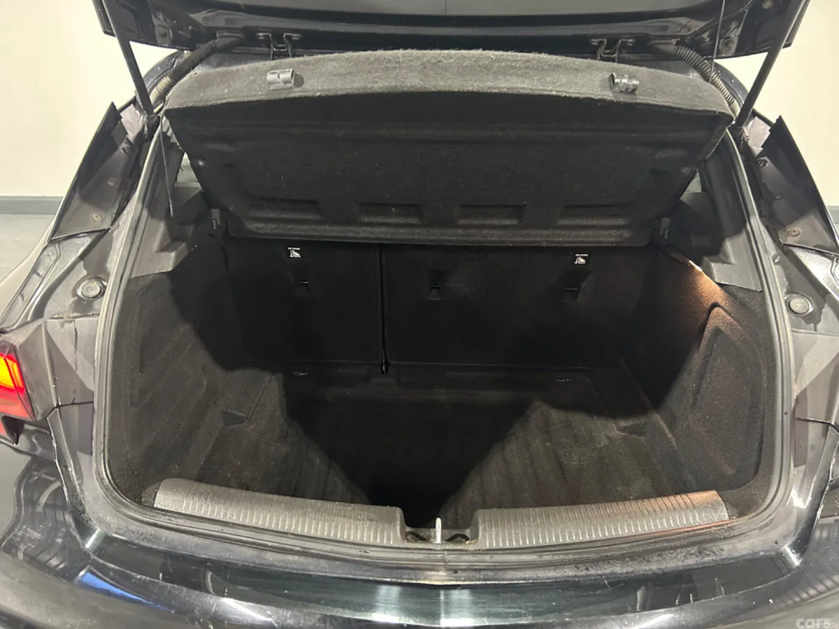 Vauxhall Astra Hatchback, Diesel, 2016, Black