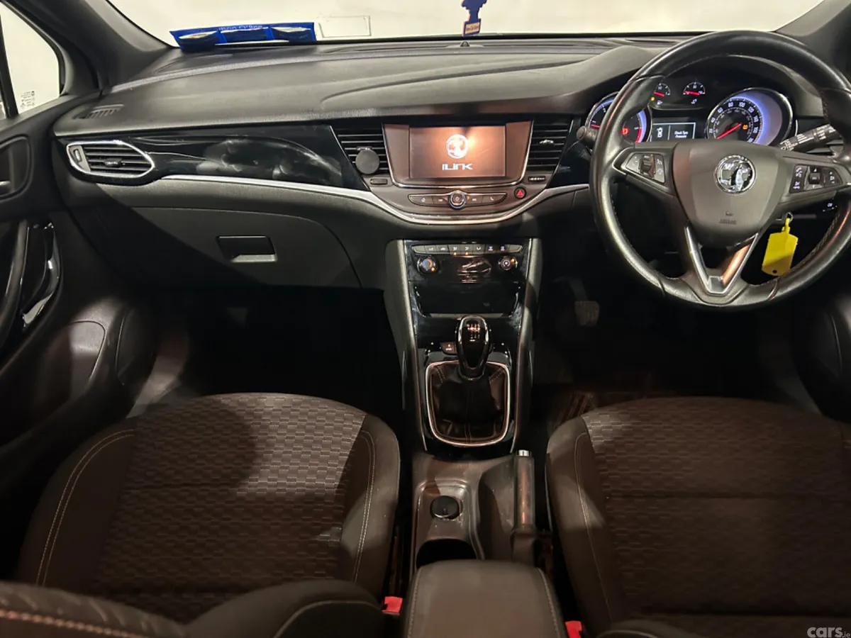Vauxhall Astra Hatchback, Diesel, 2016, Black