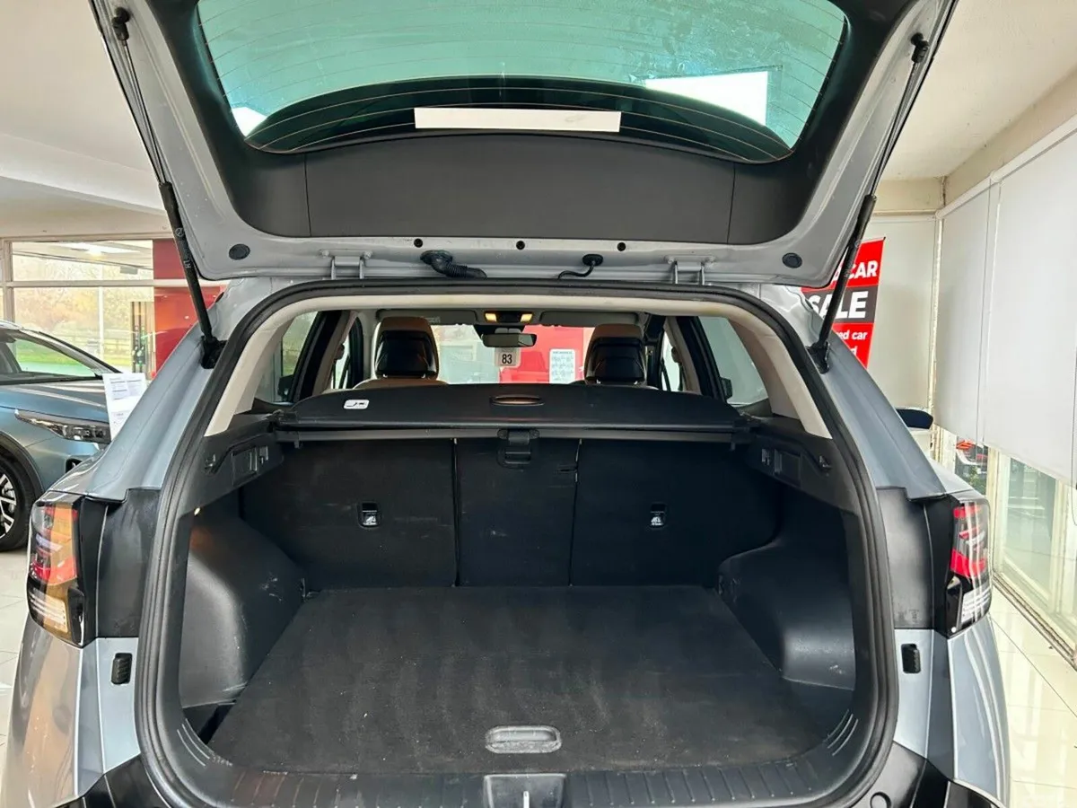 Kia Sportage MPV, Diesel, 2022, Silver