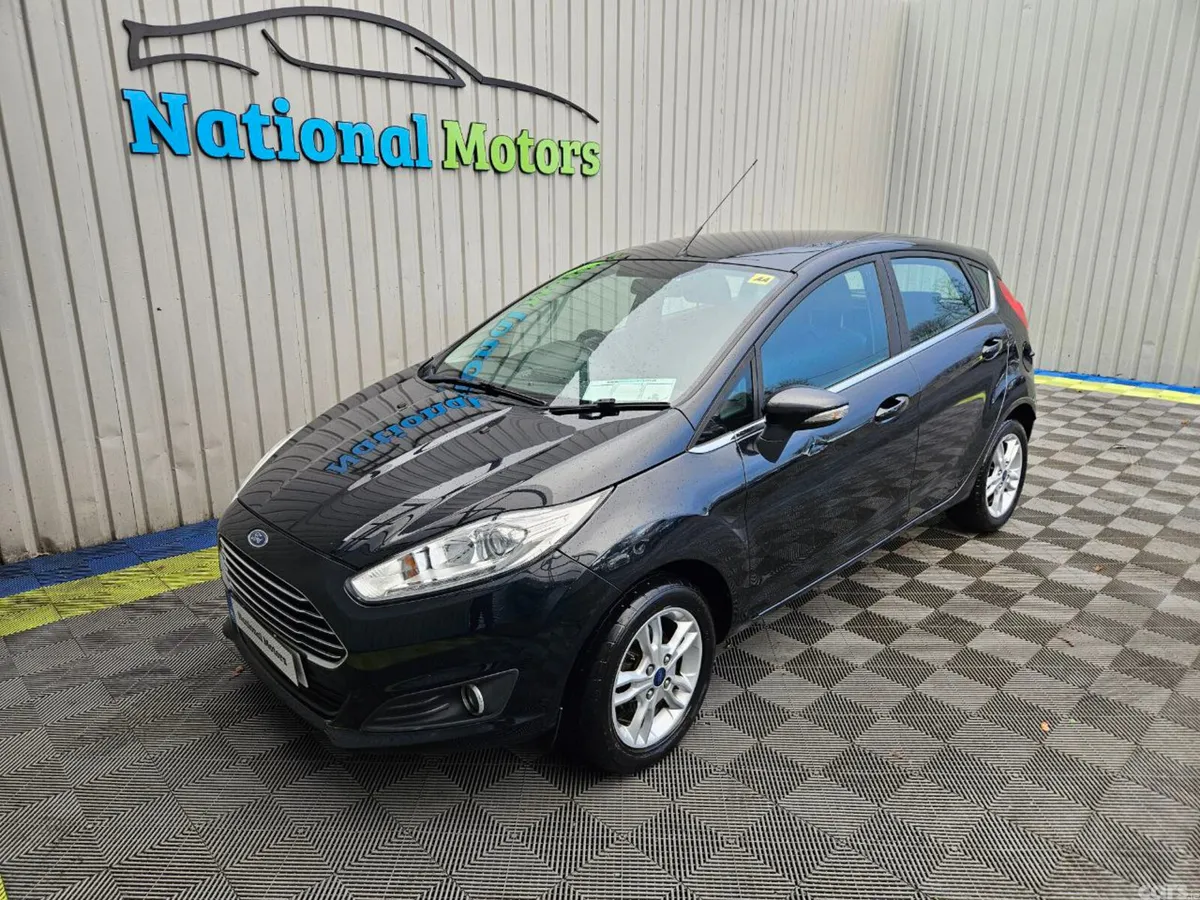 Ford Fiesta Hatchback, Petrol, 2015, Black
