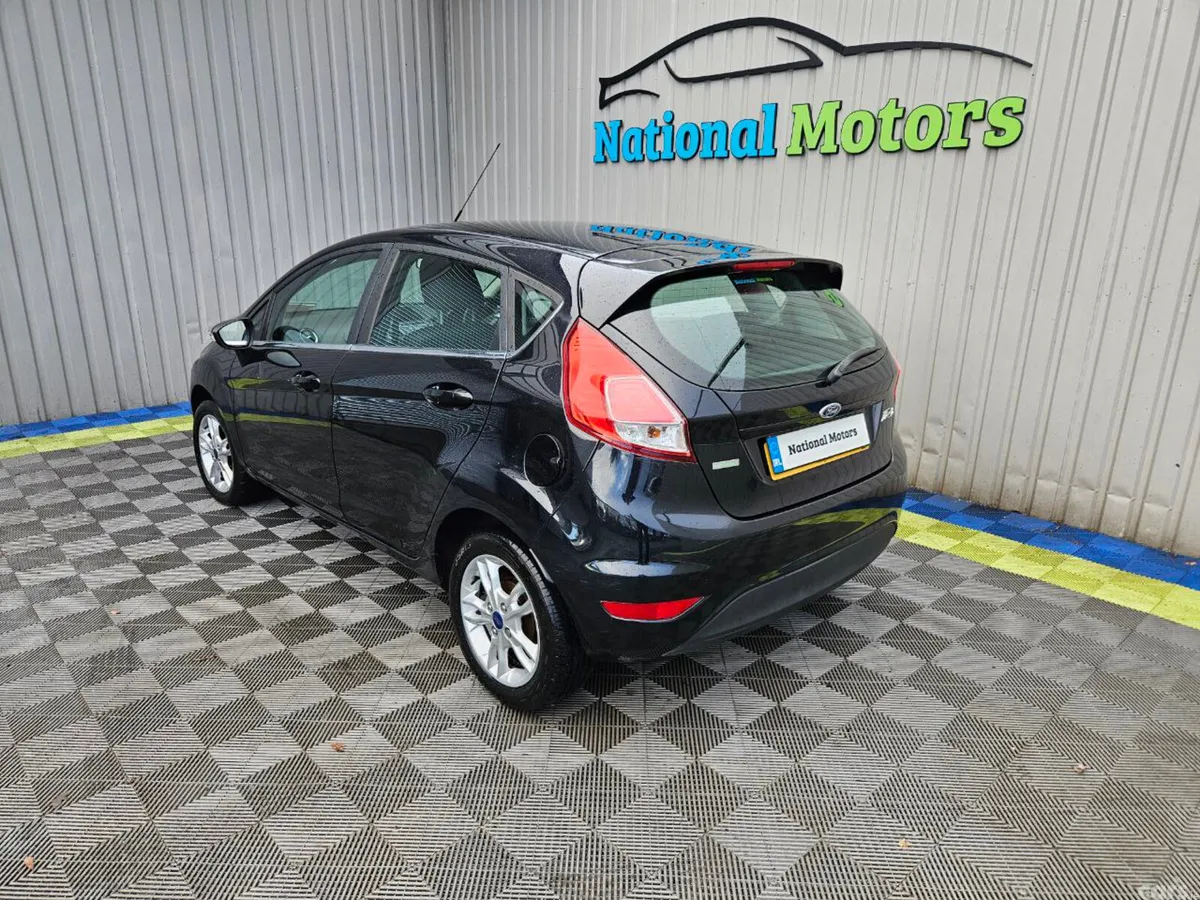 Ford Fiesta Hatchback, Petrol, 2015, Black