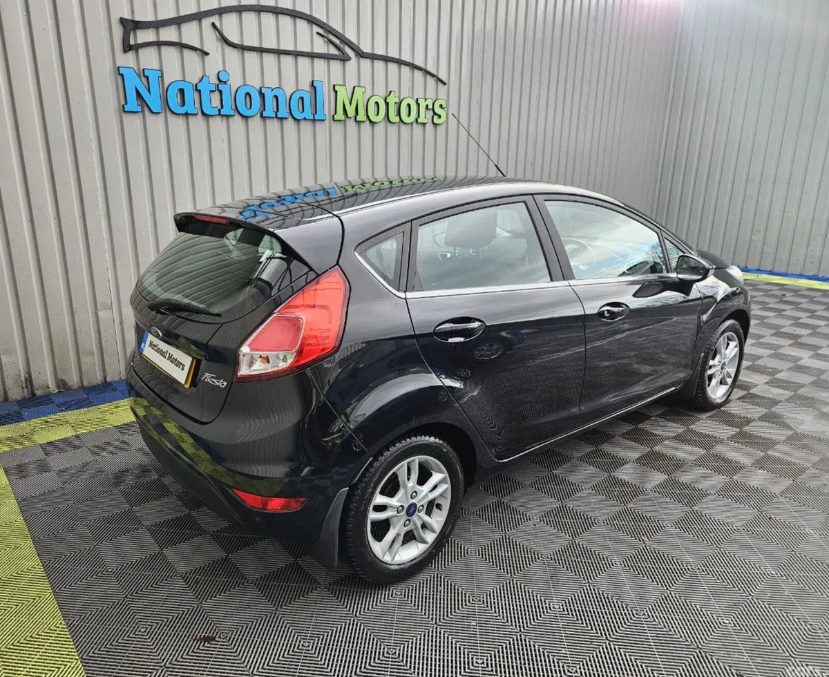 Ford Fiesta Hatchback, Petrol, 2017, Black