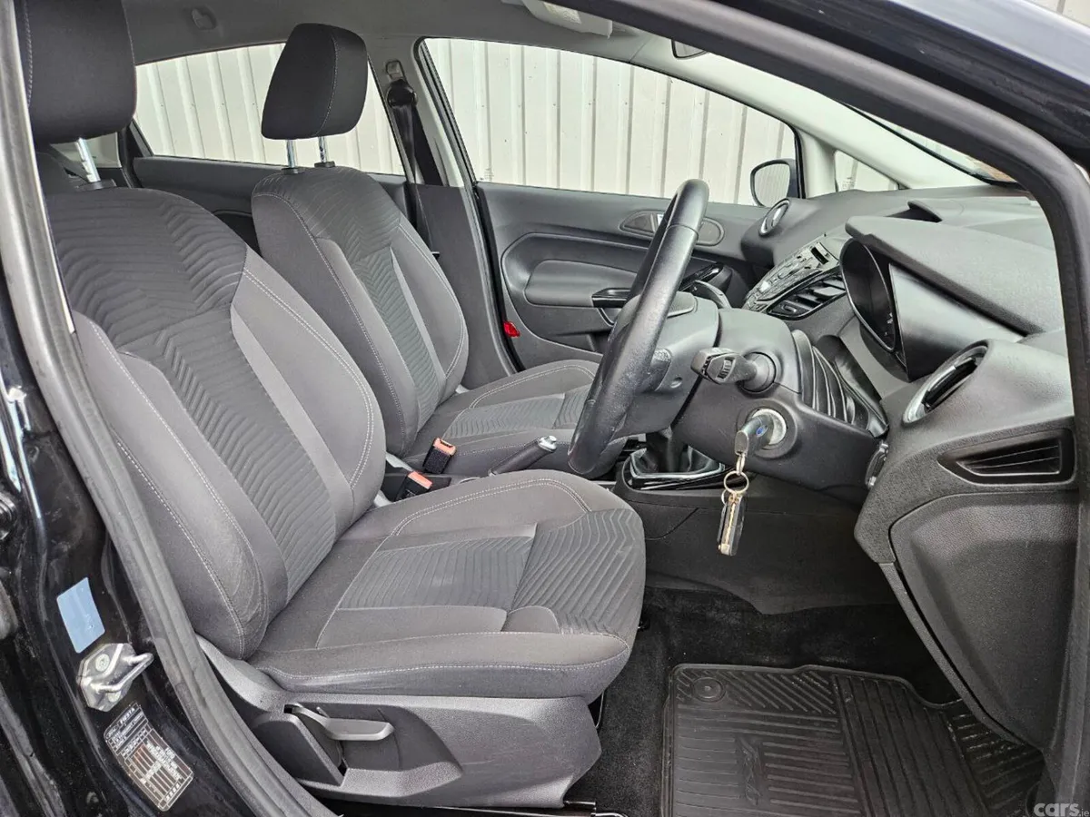 Ford Fiesta Hatchback, Petrol, 2017, Black