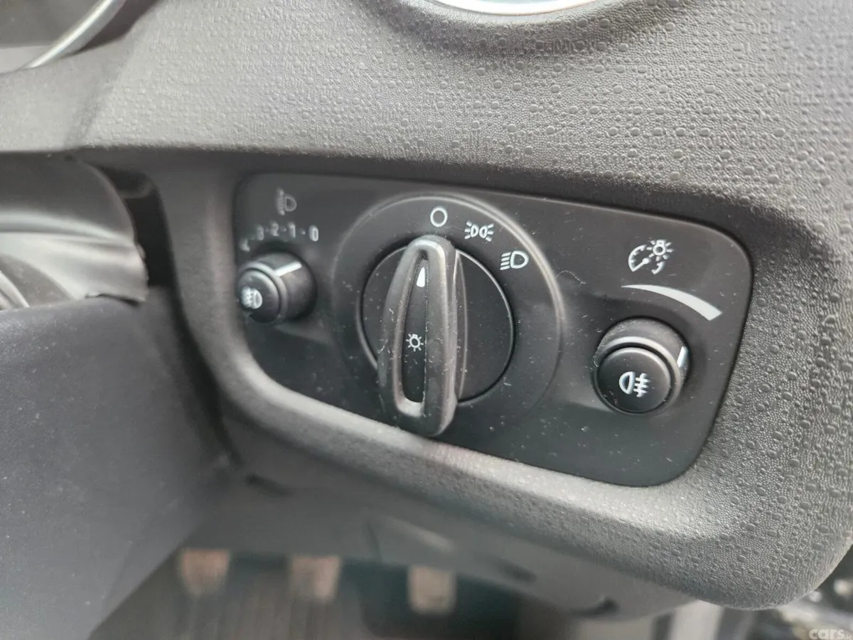Ford Fiesta Hatchback, Petrol, 2017, Black