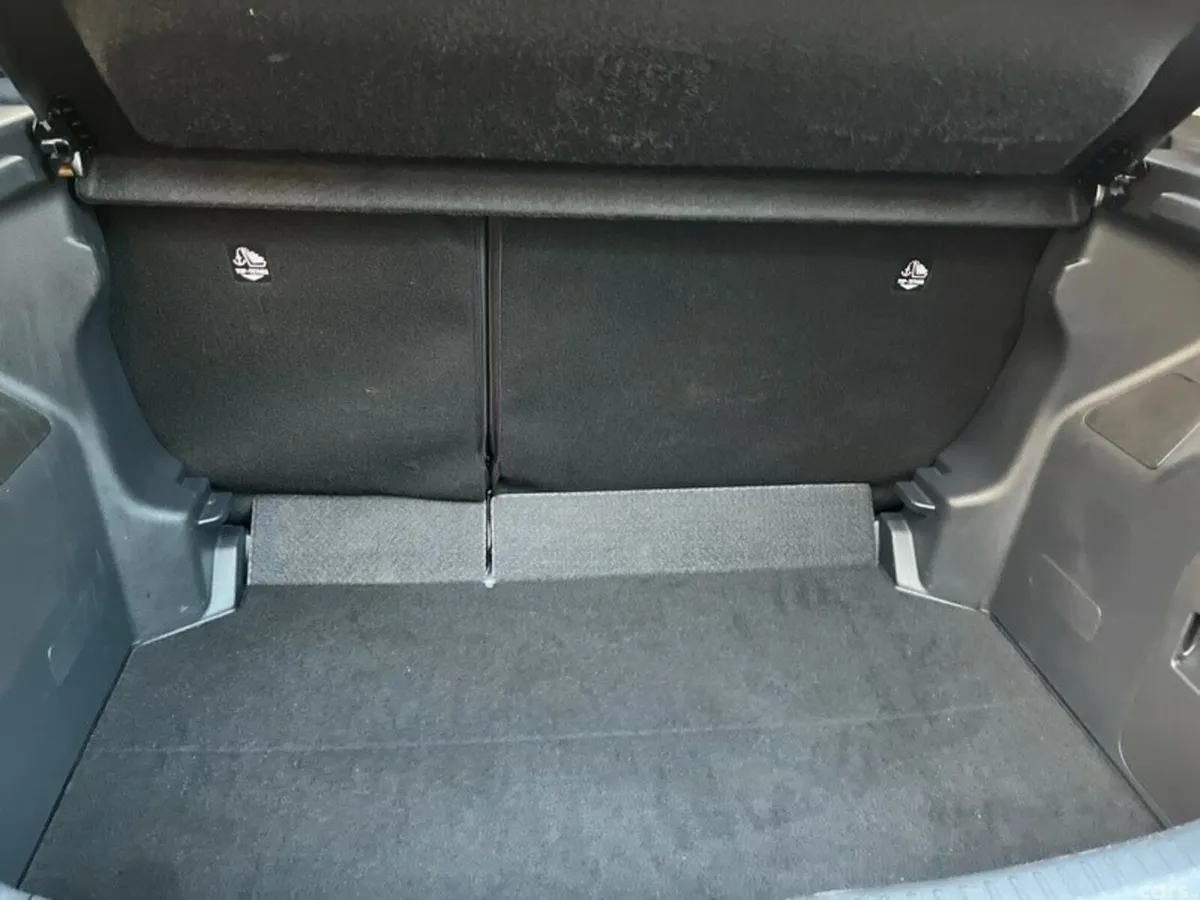 Toyota Yaris Hatchback, Petrol Hybrid, 2025, Grey