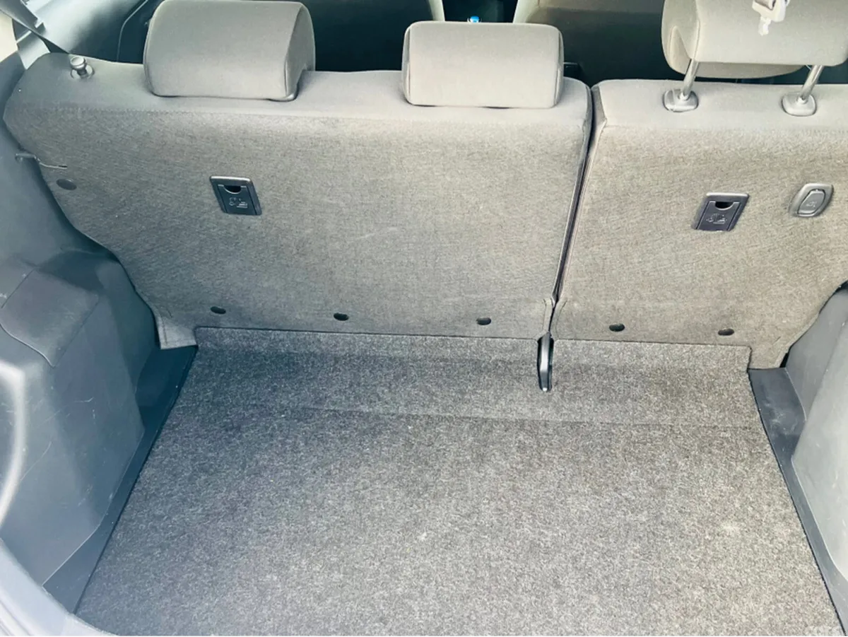 Toyota Aqua Hatchback, Petrol Hybrid, 2019, Silver