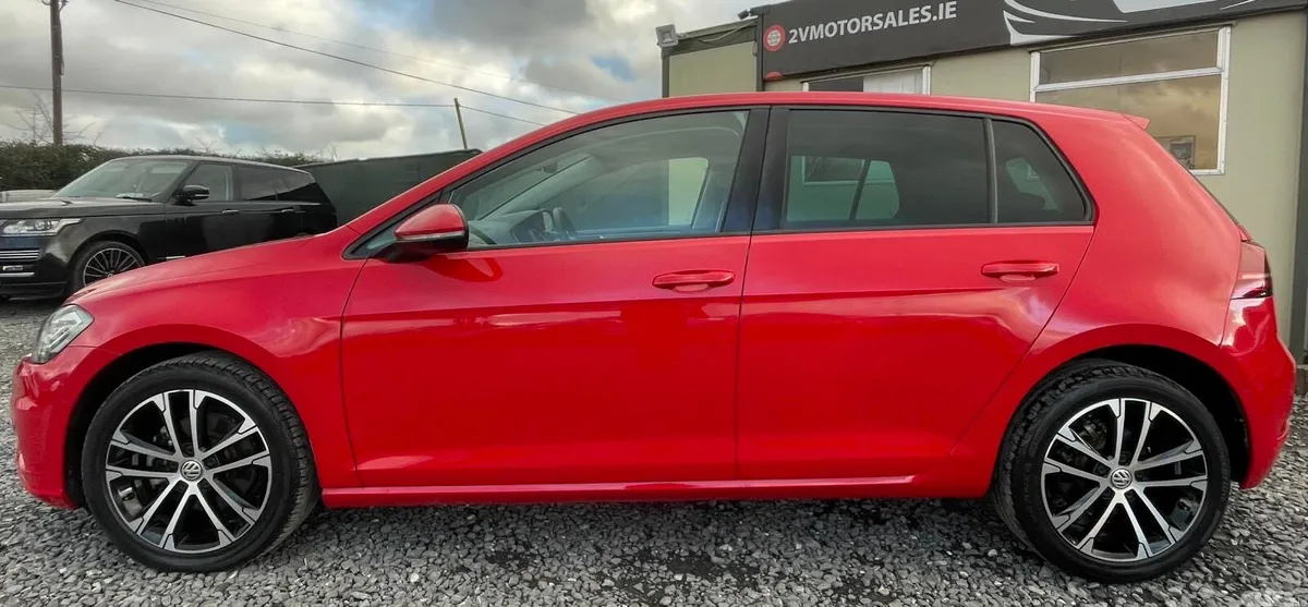 Volkswagen Golf Hatchback, Petrol, 2019, Red