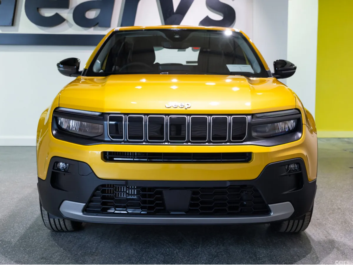 Jeep Avenger SUV, Petrol Hybrid, 2026, Yellow
