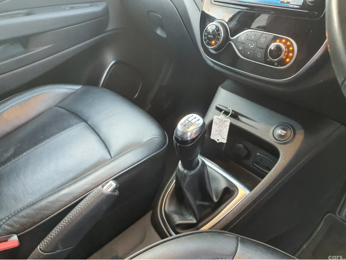 Renault Captur Hatchback, Petrol, 2019, Silver