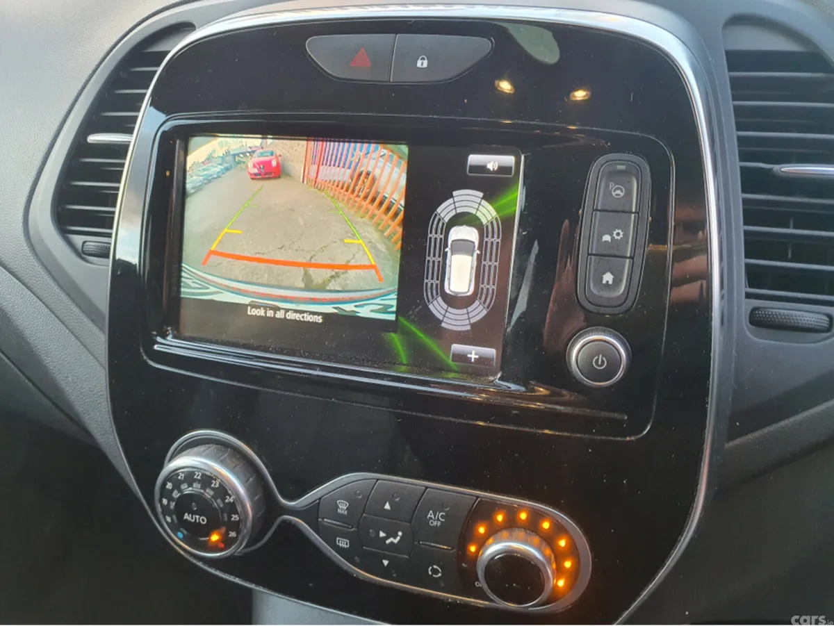 Renault Captur Hatchback, Petrol, 2019, Silver