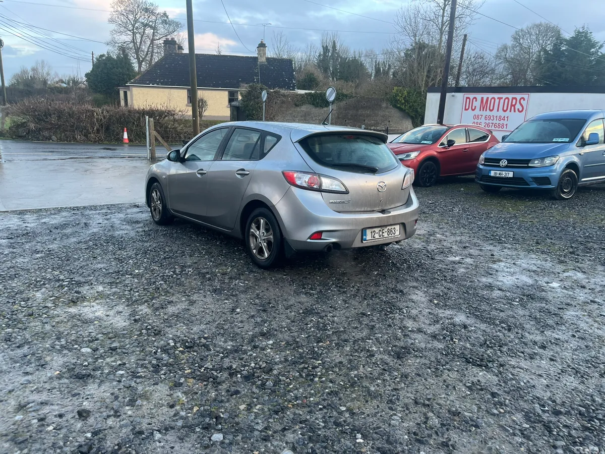 Mazda Mazda3 Hatchback, Diesel, 2012, Grey