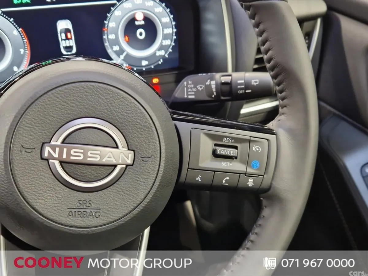 Nissan Qashqai SUV, Petrol Hybrid, 2026, Silver