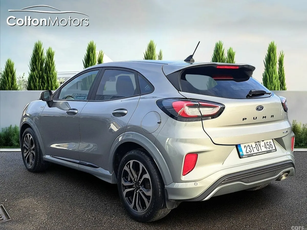 Ford Puma SUV, Petrol Hybrid, 2023, Grey