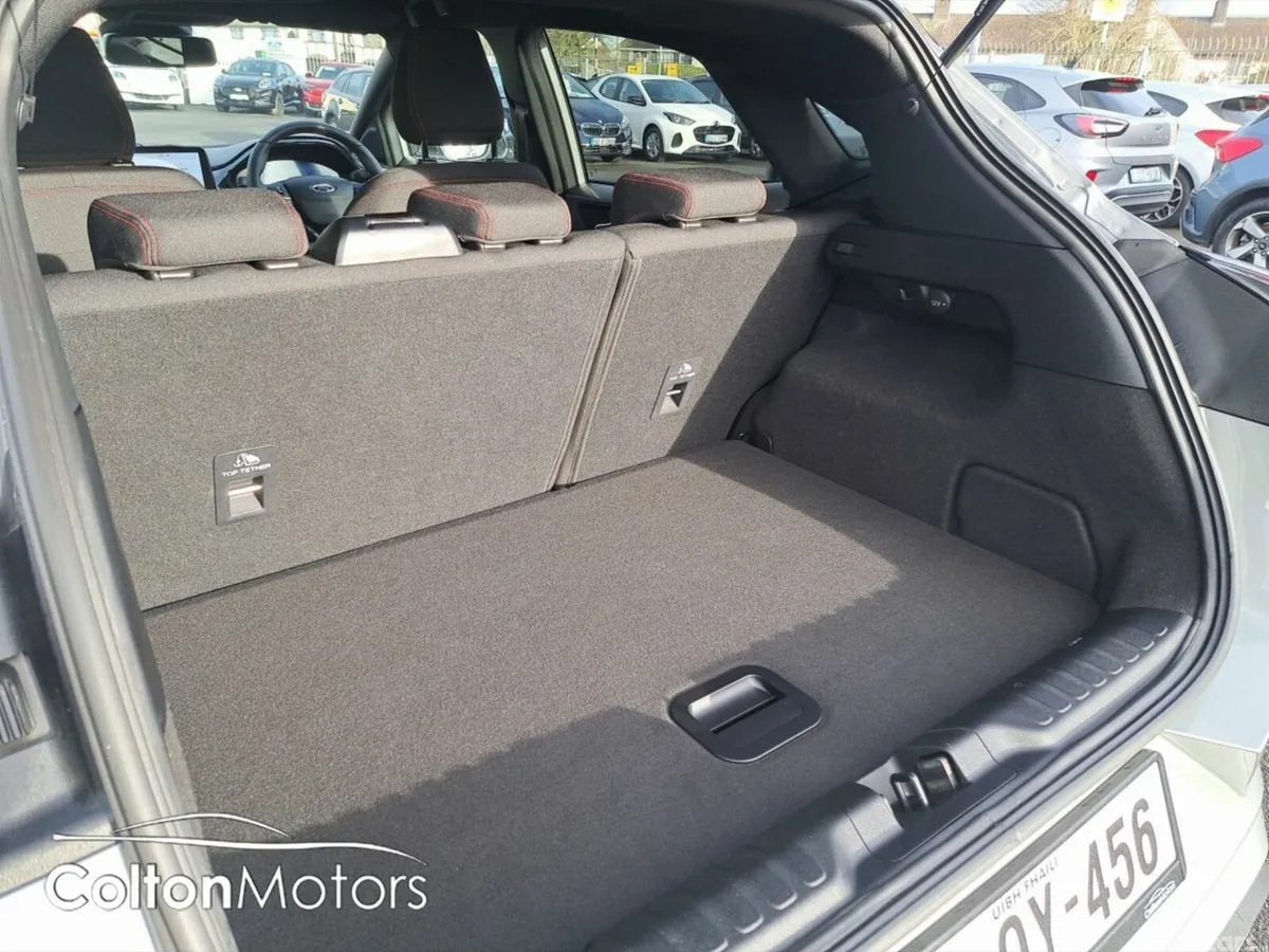 Ford Puma SUV, Petrol Hybrid, 2023, Grey