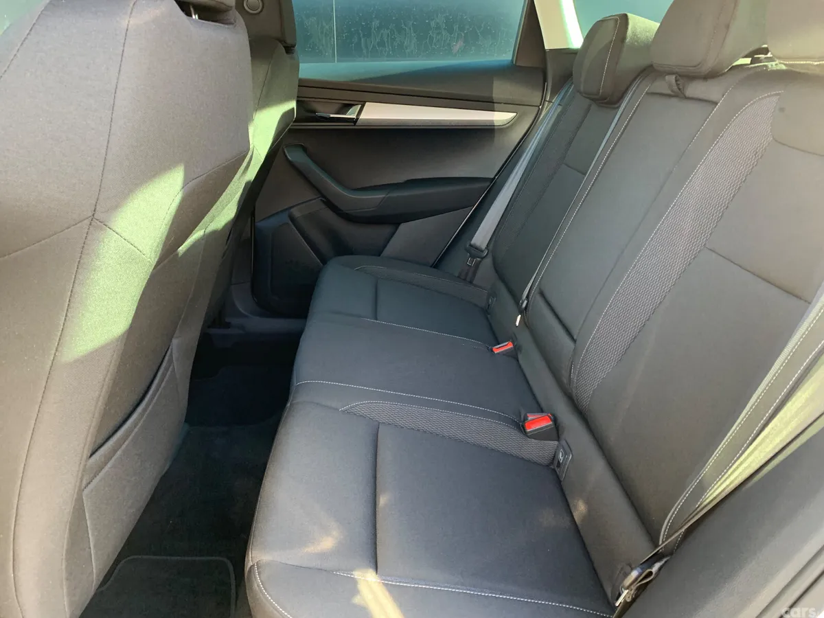 Skoda Karoq SUV, Diesel, 2023, Silver