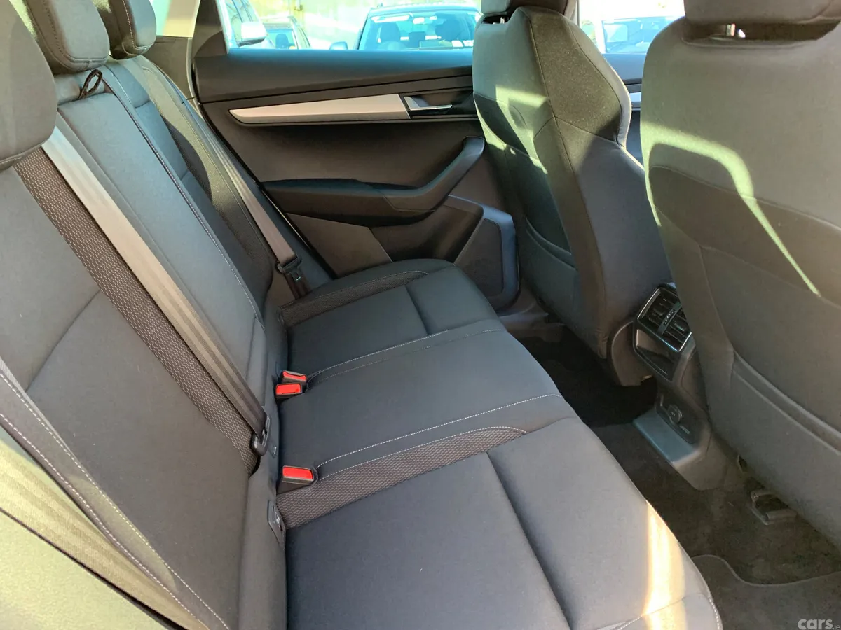 Skoda Karoq SUV, Diesel, 2023, Silver