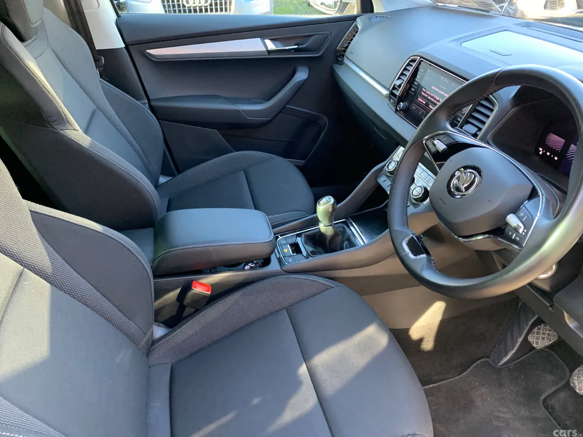 Skoda Karoq SUV, Diesel, 2023, Silver