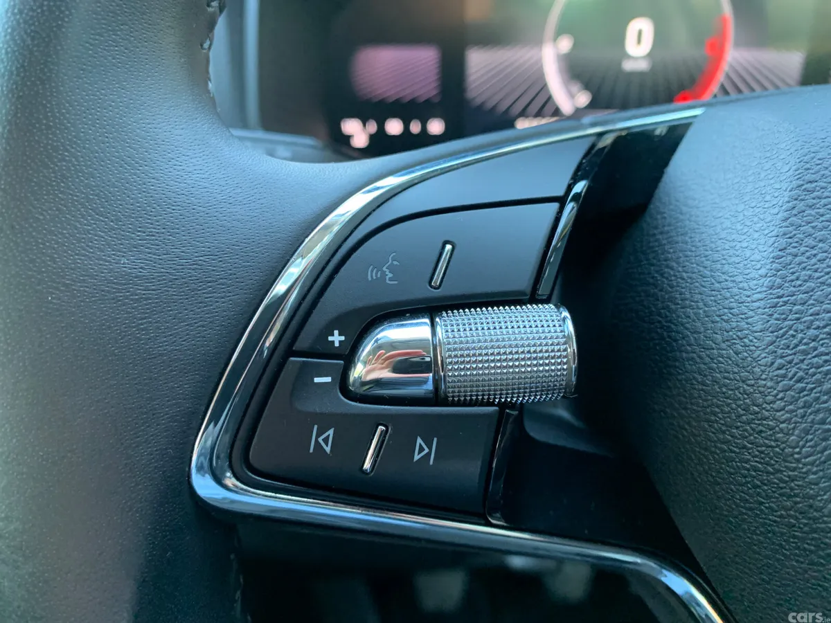 Skoda Karoq SUV, Diesel, 2023, Silver