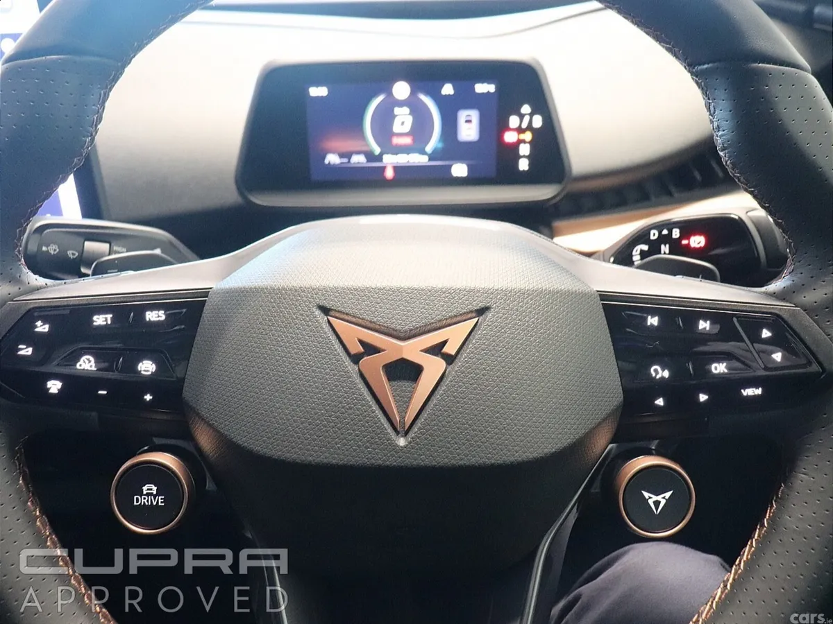 Cupra Tavascan Estate/Jeep, Electric, 2026, Gold