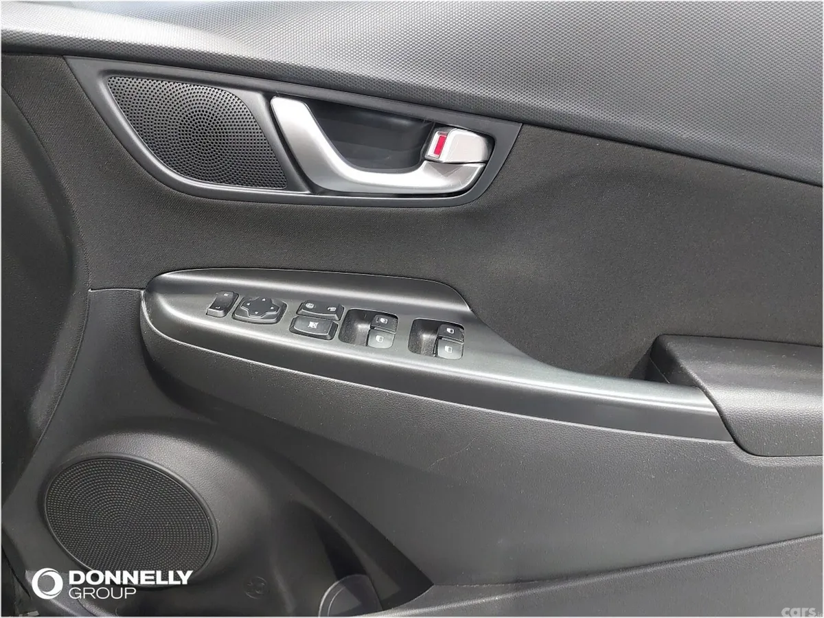 Hyundai KONA Hatchback, Petrol, 2022, Black