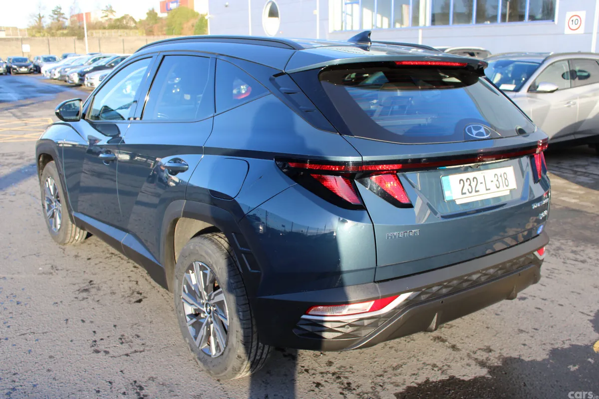 Hyundai Tucson SUV, Petrol Hybrid, 2023, Blue