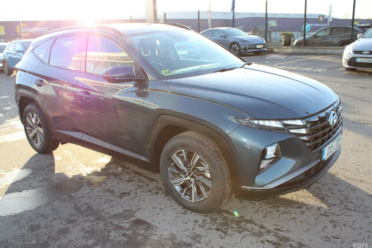 Hyundai Tucson SUV, Petrol Hybrid, 2023, Blue