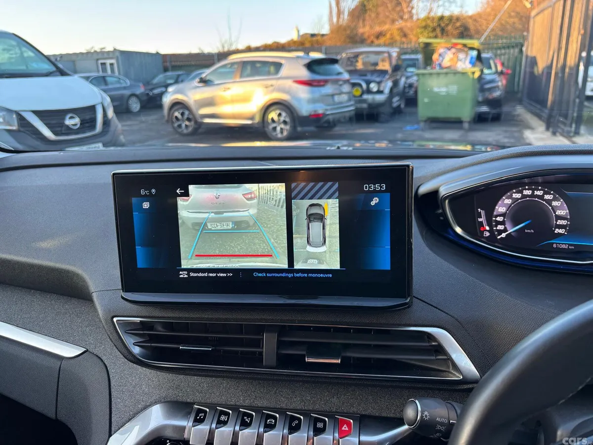 Peugeot 3008 MPV, Petrol, 2022, Blue