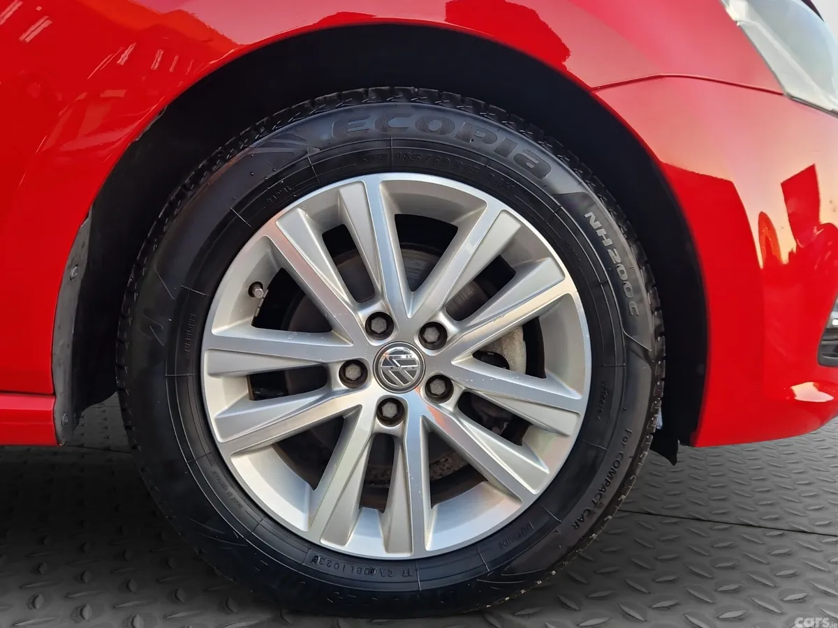 Volkswagen Polo Hatchback, Petrol, 2016, Red