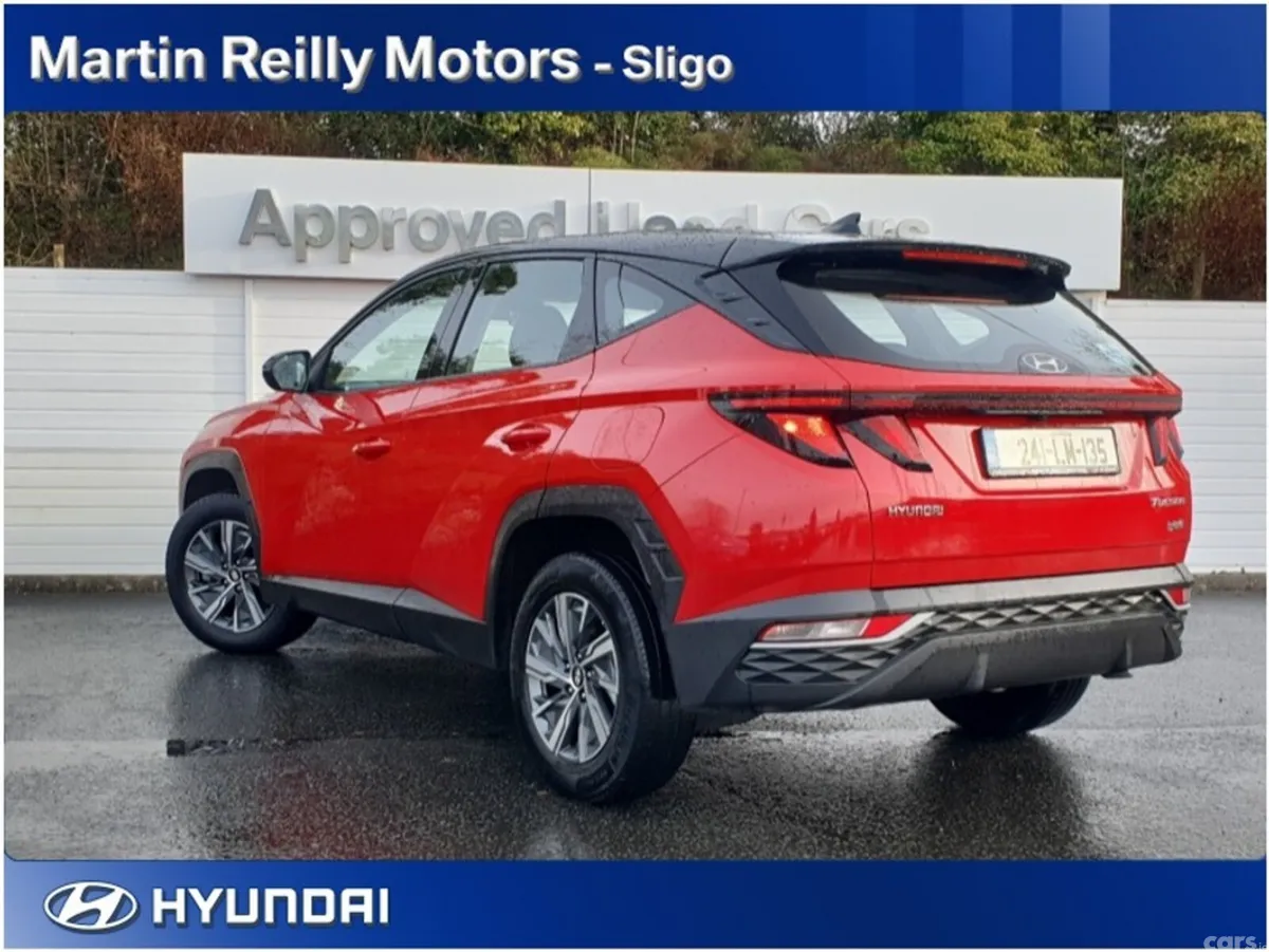 Hyundai Tucson MPV, Petrol Hybrid, 2024, Red