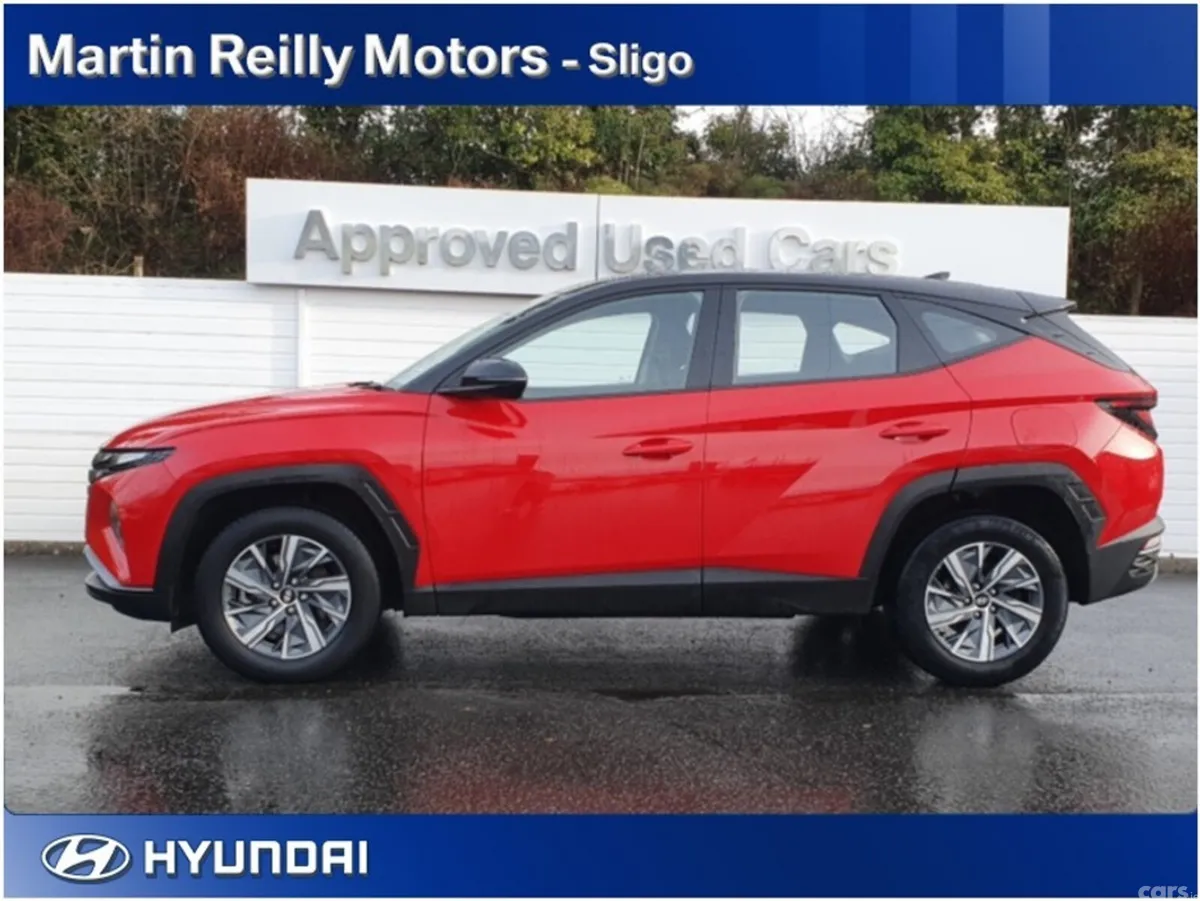 Hyundai Tucson MPV, Petrol Hybrid, 2024, Red