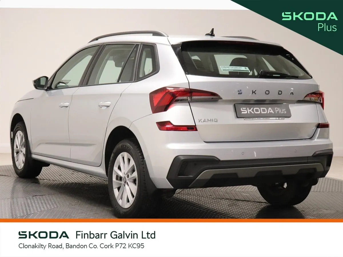 Skoda Kamiq Hatchback, Petrol, 2025, Grey