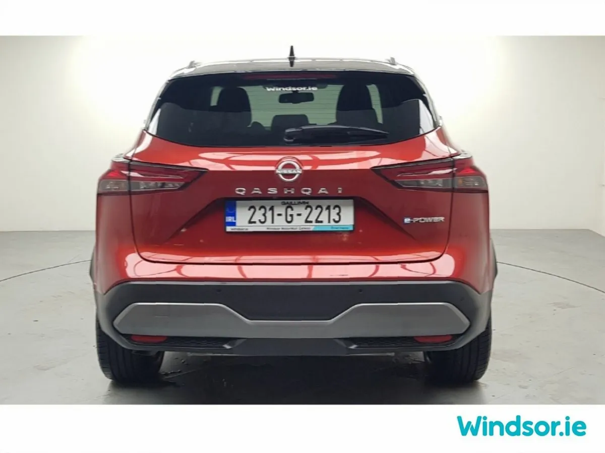 Nissan Qashqai MPV, Petrol Hybrid, 2023, Orange