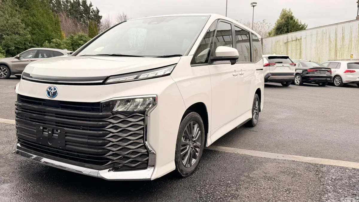 Toyota Voxy MPV, Petrol Hybrid, 2023, White