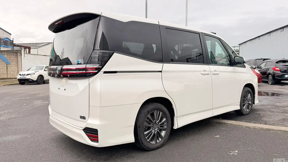 Toyota Voxy MPV, Petrol Hybrid, 2023, White