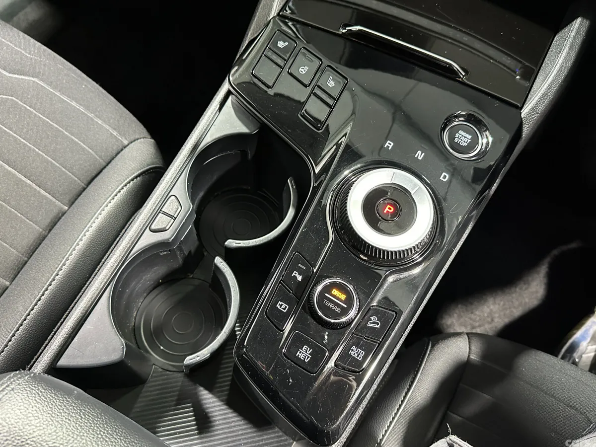 Kia Sportage SUV, Petrol Plug-in Hybrid, 2023, Grey