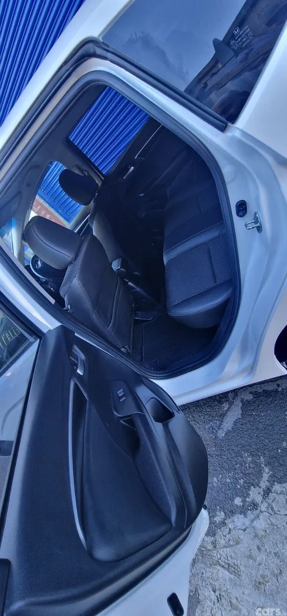 Honda Fit Hatchback, Petrol Hybrid, 2015, White
